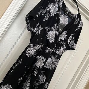 Torrid size 1 black peplum top